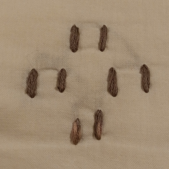 WEST ELM King Padded/Quilted Shams *PAIR* White w/ Gray Stitching - Picture 4 of 10